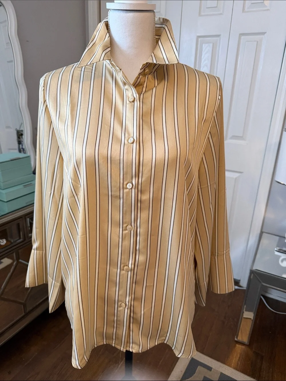 Elie Tahari Smartly Styled Striped Silky Button-Up Blouse Tan & White Med NWT